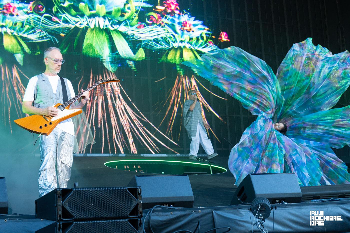 BASEMENT JAXX