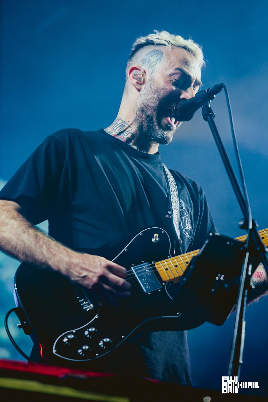 AMERICAN FOOTBALL