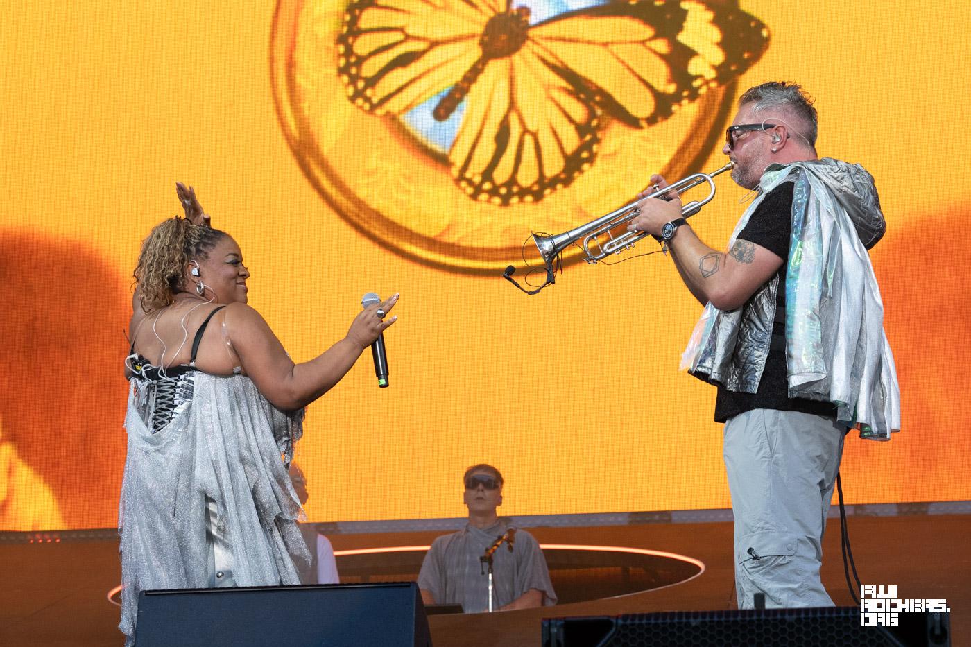 BASEMENT JAXX