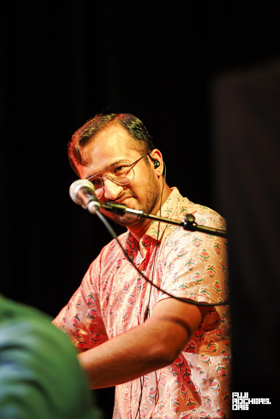 ENG: TĀL FRY
