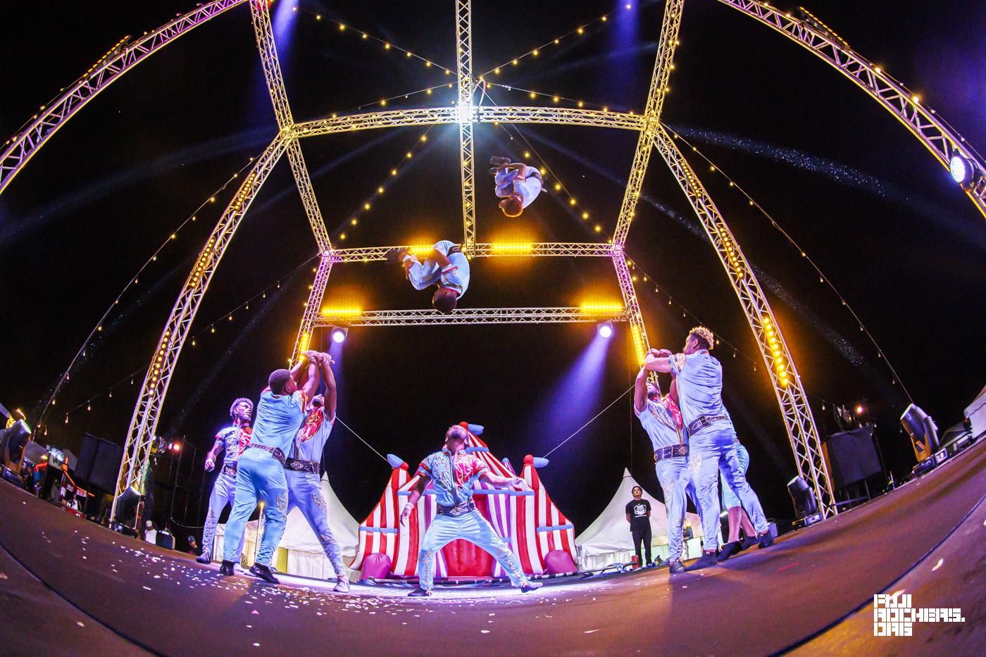 SAKURA CIRCUS