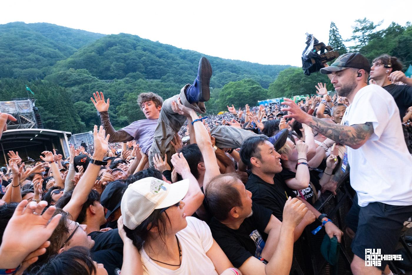 ENG: TURNSTILE