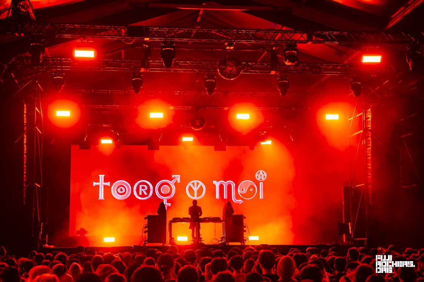 TORO Y MOI (DJ)