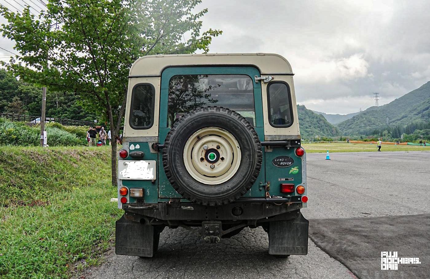 【イカした車にイカした人】池畑潤二の愛車：ランドローバー・ディフェンダー110