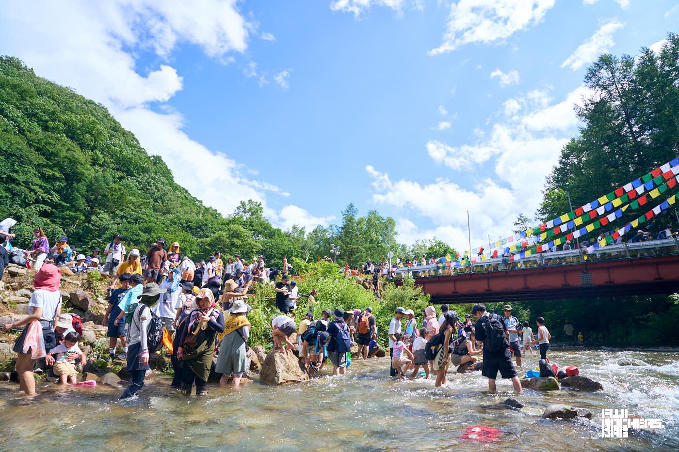 川に入ってみた