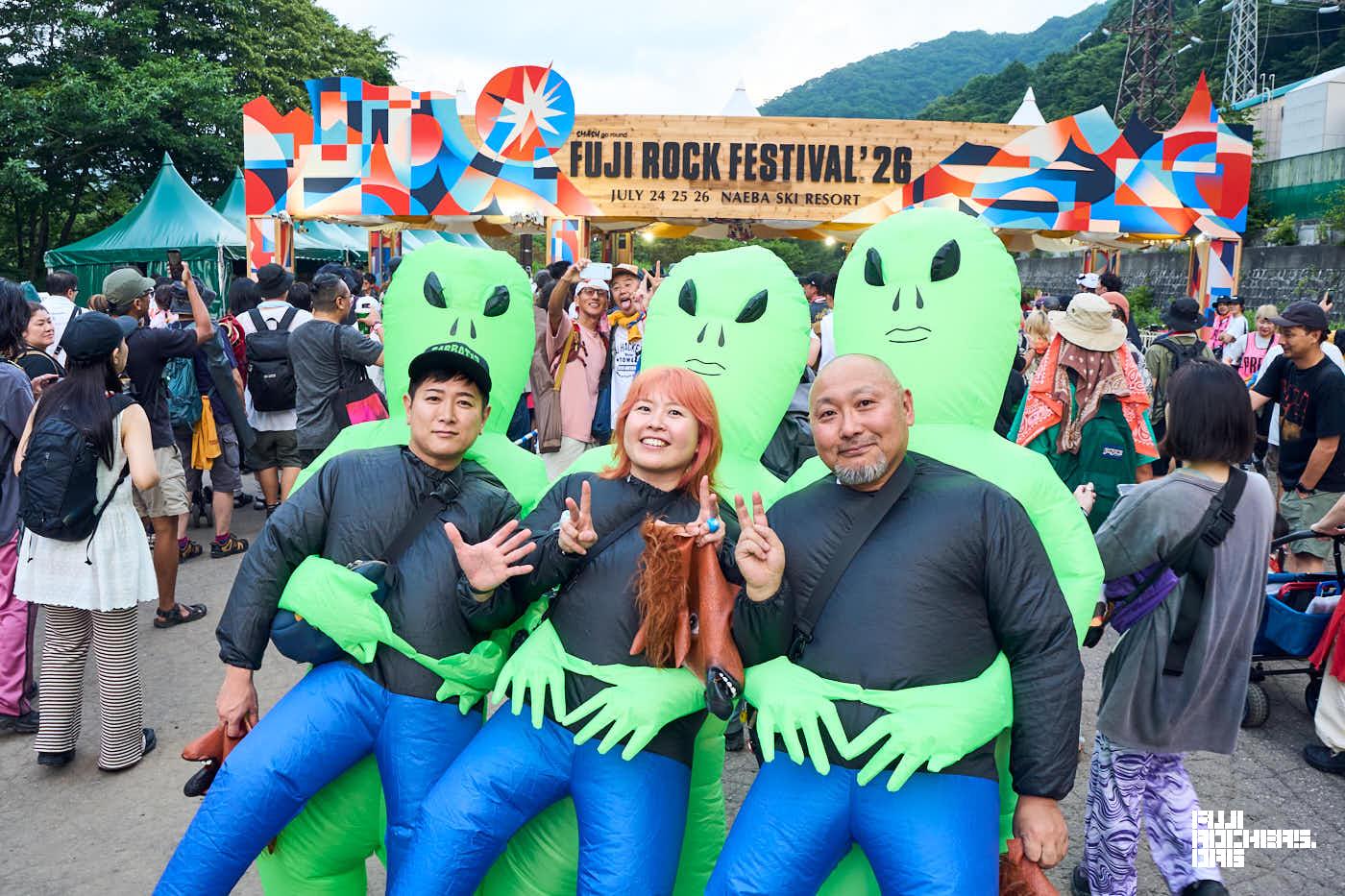 前夜祭ゲート付近にて