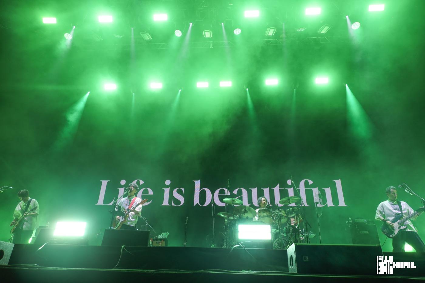 ASIAN KUNG-FU GENERATION