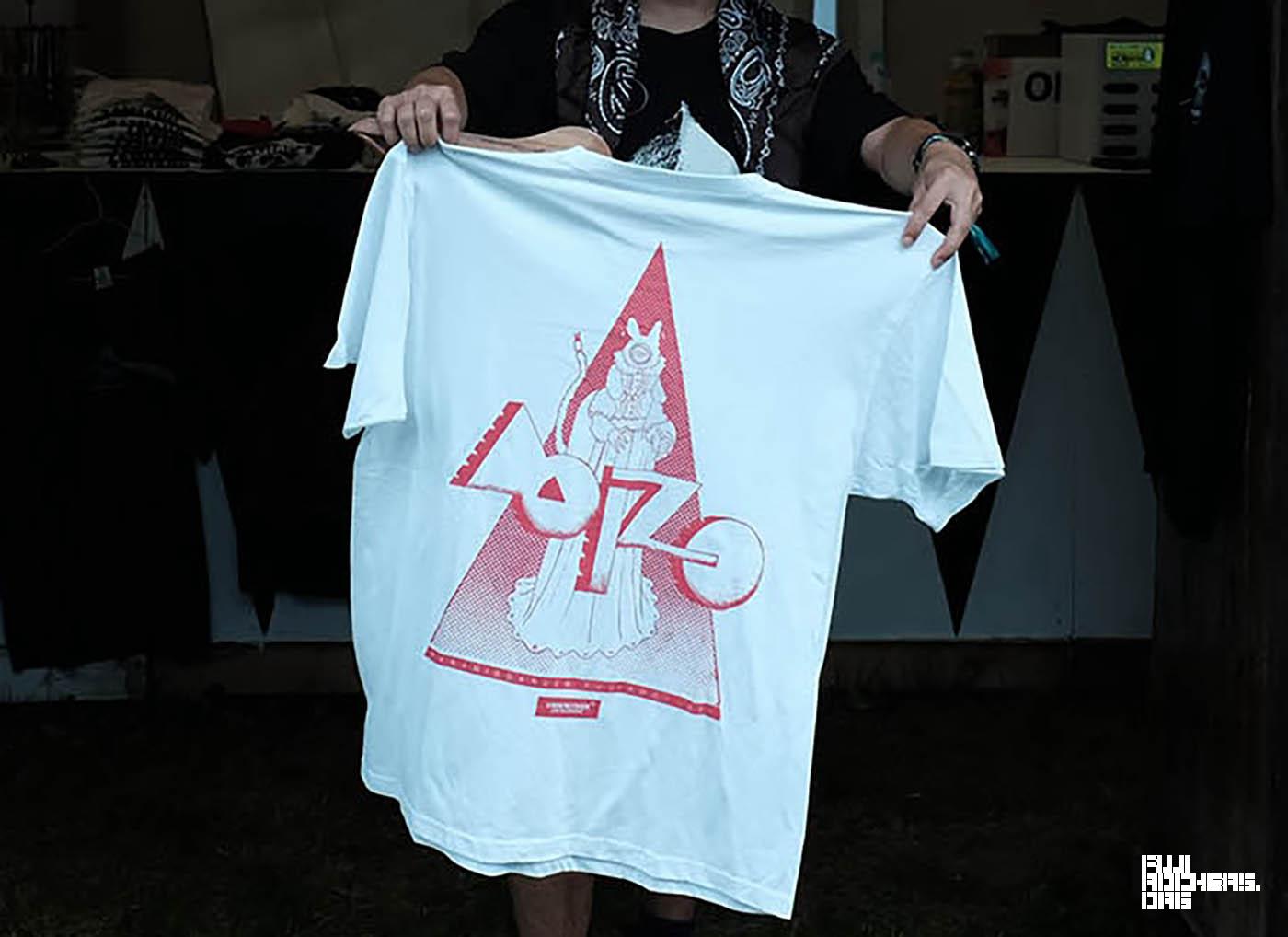 今年のTシャツはAOIZO