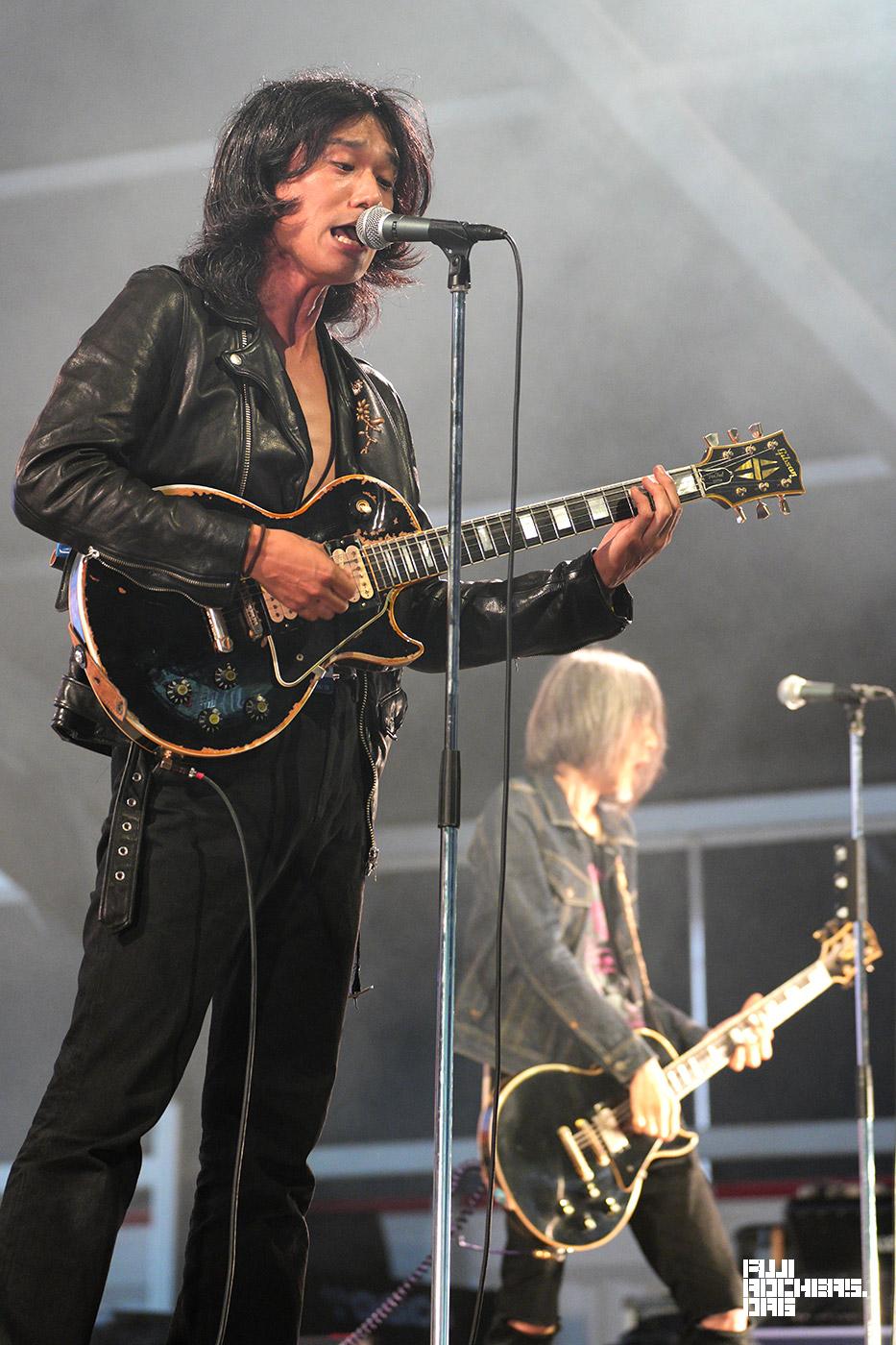 a flood of circle