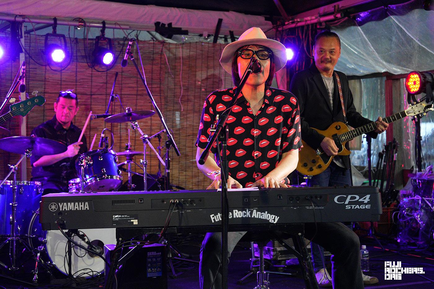 ANIEKY A GO GO ! BAND
