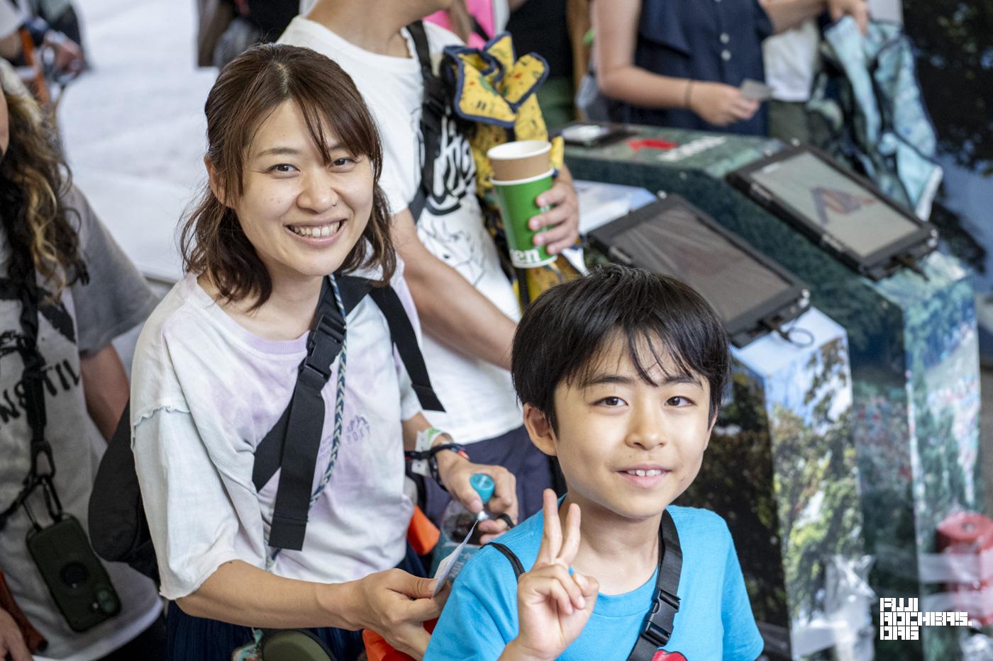 前夜祭ゲート前オープン