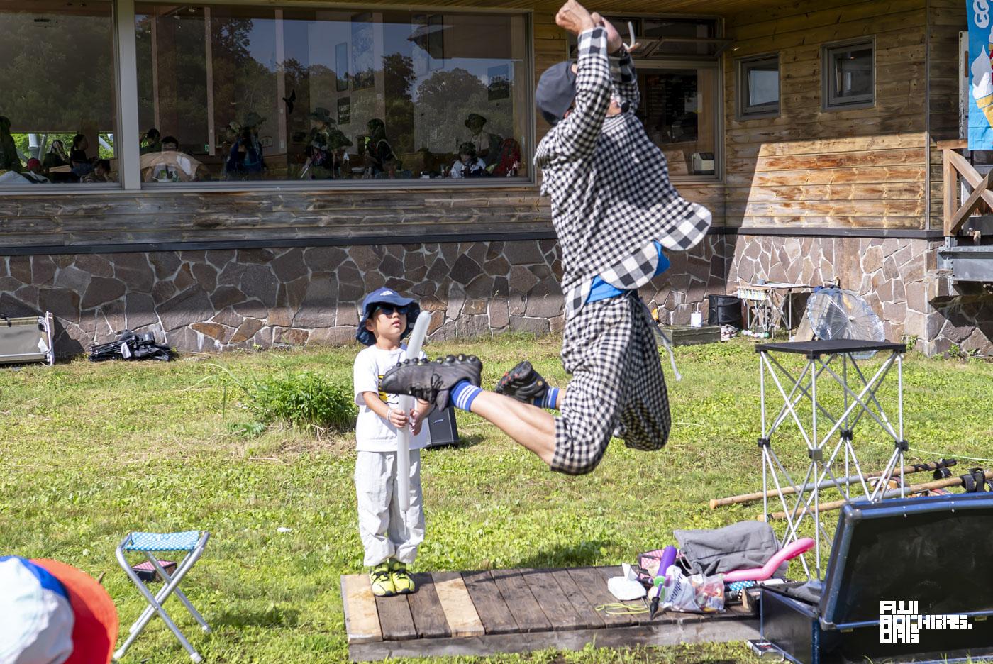 Sky Grassで大道芸