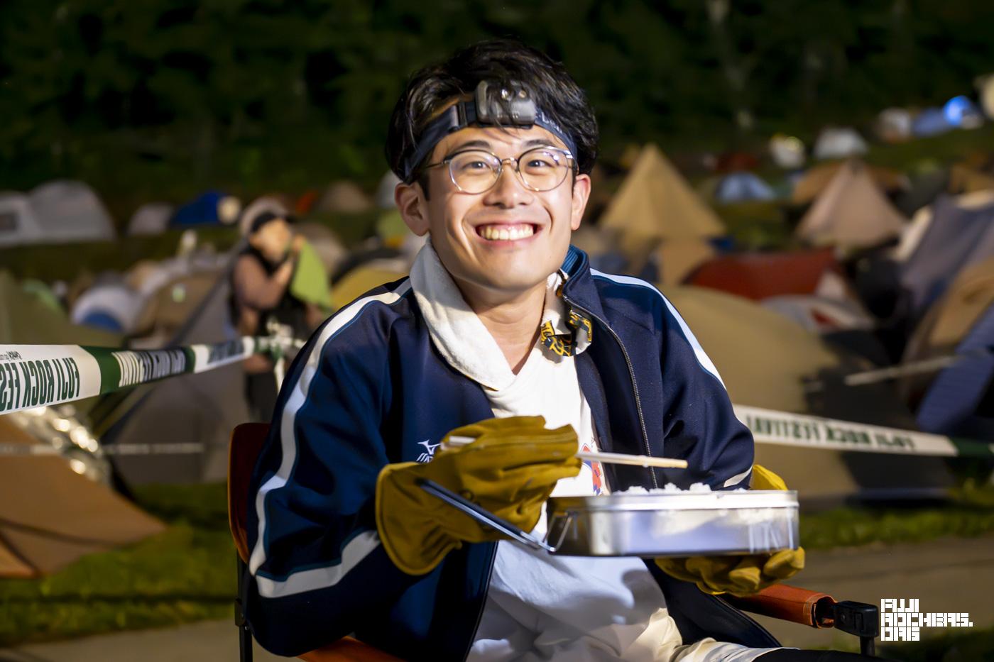 深夜の米炊き
