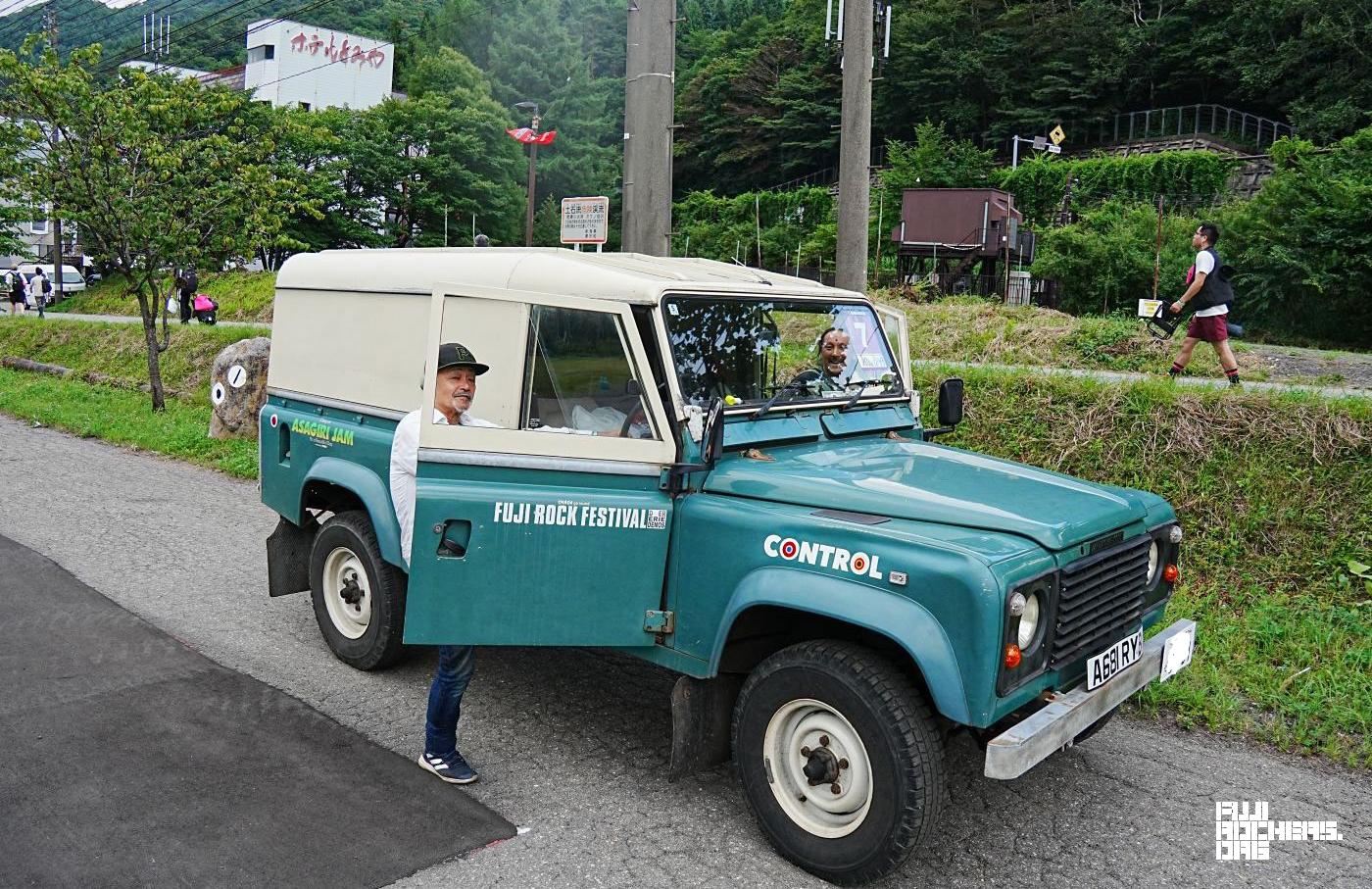 【イカした車にイカした人】池畑潤二の愛車：ランドローバー・ディフェンダー110